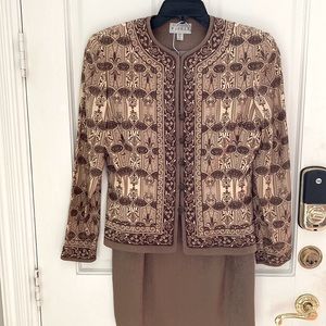 Stunning Vintage Adrianna Papell Silk Suit